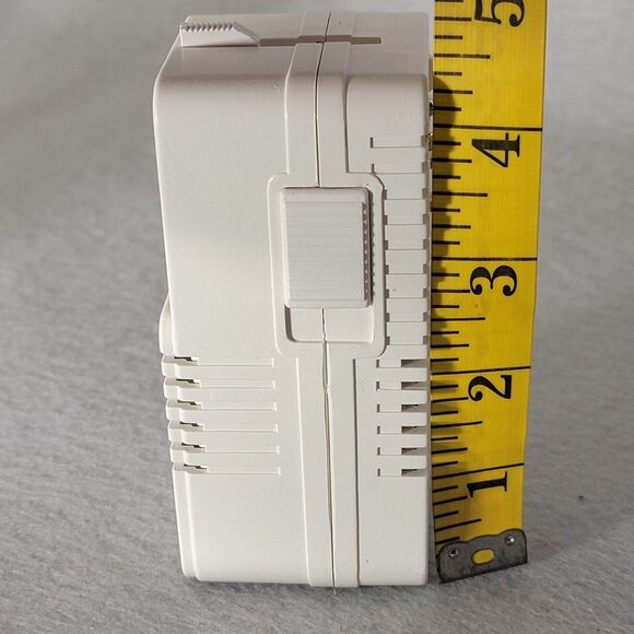 Brookstone Universal Voltage and Outlet Adapter Travel Companion Europe - Picture 9 of 10